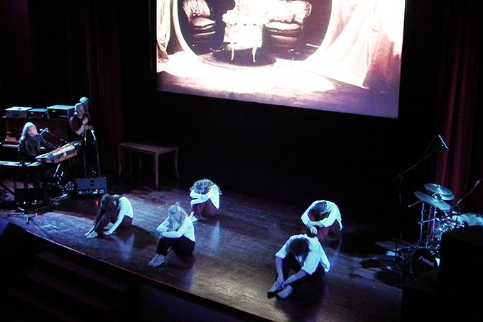 Występ na seansie filmowym: „Gabinet doktora Caligari” z muzyką na żywo – 14 maja 2013